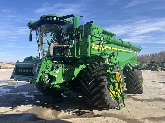 Image of John Deere X9 1000 Primary image