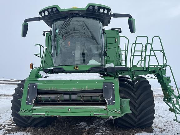 Image of John Deere X9 1000 equipment image 2