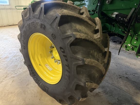 Image of John Deere X9 1000 equipment image 3