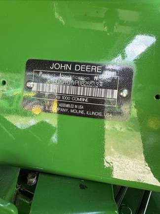 Image of John Deere X9 1000 equipment image 4