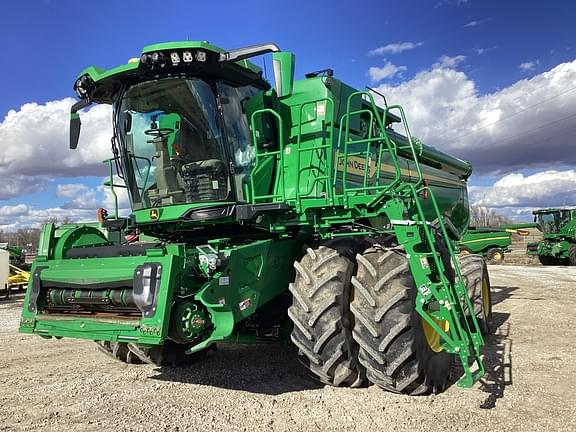 Image of John Deere X9 1000 equipment image 2