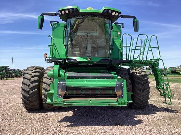 Image of John Deere X9 1000 equipment image 3