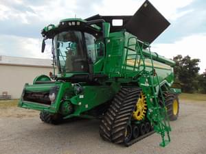 2023 John Deere X9 1000 Image