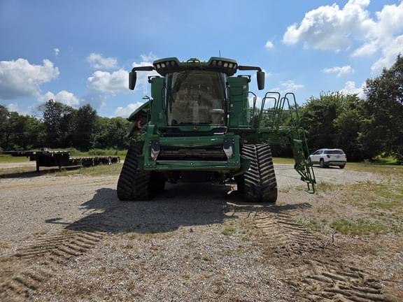 Image of John Deere X9 1000 equipment image 4