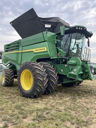 Image of John Deere X9 1000 equipment image 1