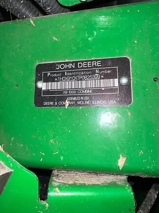 Image of John Deere X9 1000 equipment image 4