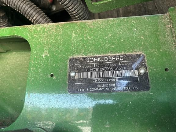 Image of John Deere X9 1000 equipment image 1