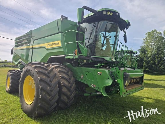 2023 John Deere X9 1000 Equipment Image0