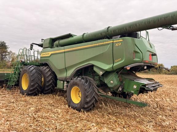 Image of John Deere X9 1000 equipment image 3