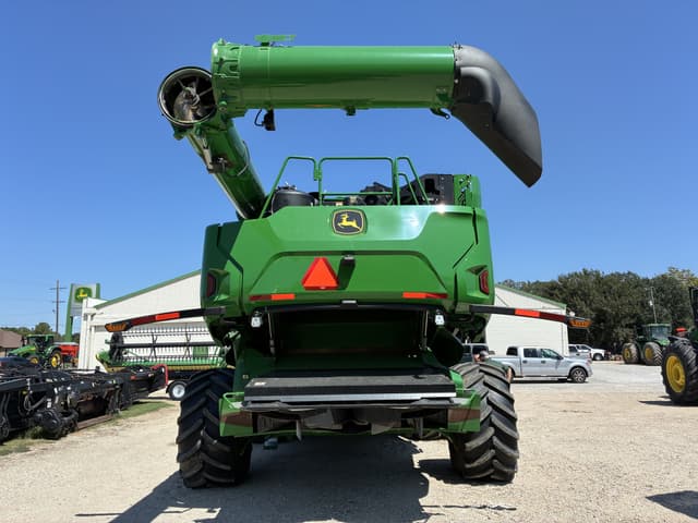 Image of John Deere X9 1000 equipment image 3