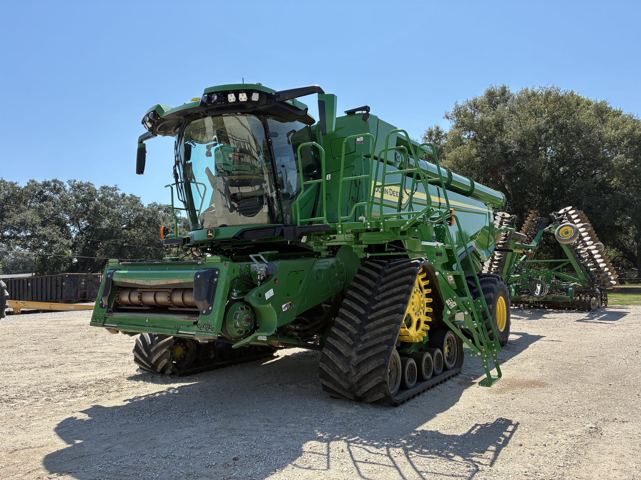 2023 John Deere X9 1000 Equipment Image0