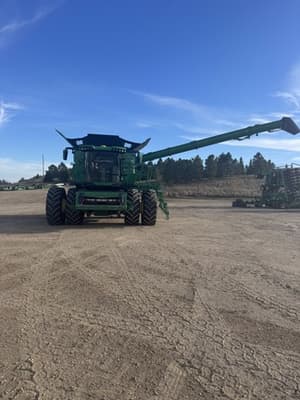 2023 John Deere X9 1000 Image