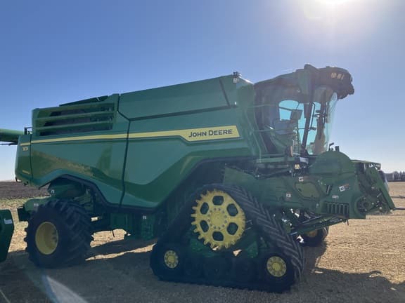 Image of John Deere X9 1000 equipment image 3