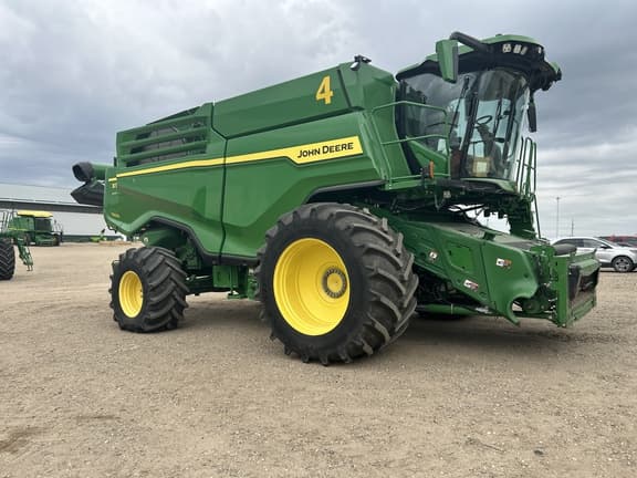 Image of John Deere X9 1000 equipment image 4