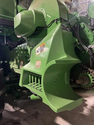 Image of John Deere X9 1000 equipment image 1