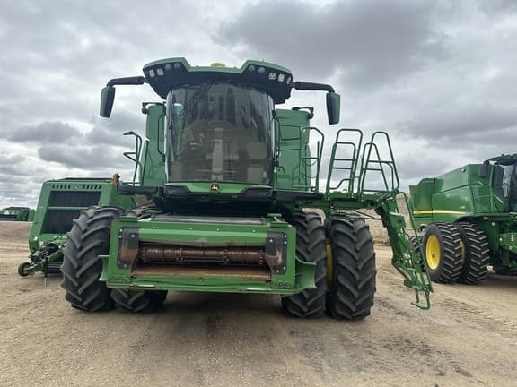 Image of John Deere X9 1100 equipment image 1