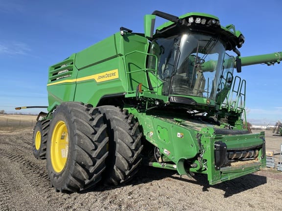 2023 John Deere X9 1100 Equipment Image0