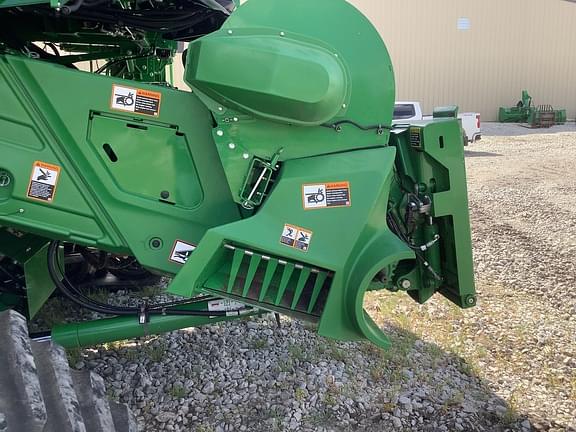 Image of John Deere X9 1100 equipment image 2