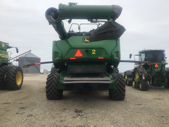 Image of John Deere X9 1100 equipment image 4