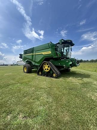 Image of John Deere X9 1100 equipment image 2
