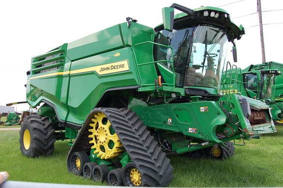 Image of John Deere X9 1100 equipment image 1