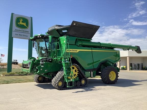 Image of John Deere X9 1100 Primary image