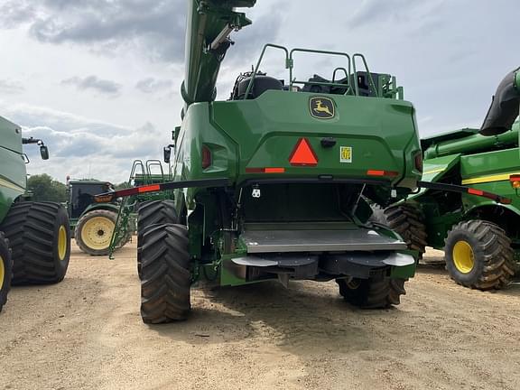 Image of John Deere X9 1100 equipment image 3