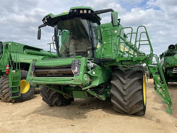 Image of John Deere X9 1100 equipment image 4