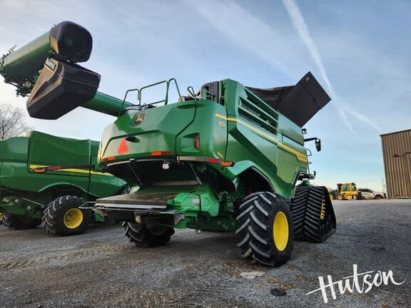 Image of John Deere X9 1100 equipment image 3