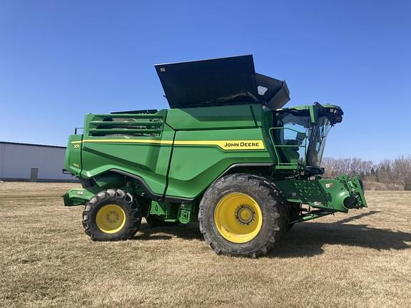 Image of John Deere X9 1100 equipment image 3