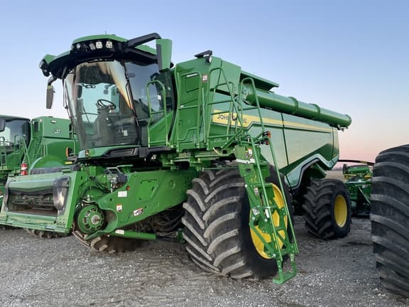 Image of John Deere X9 1100 Primary image