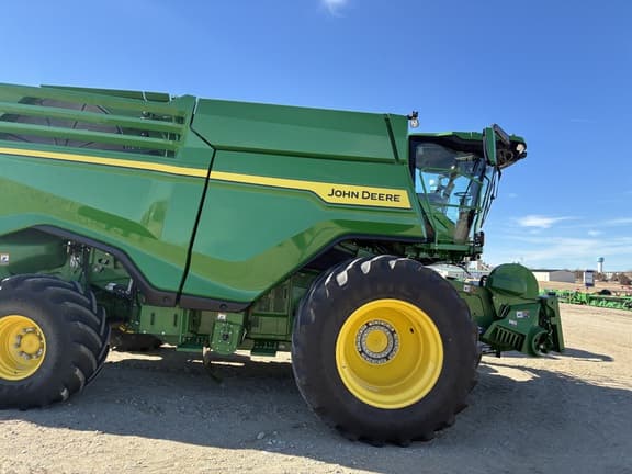 Image of John Deere X9 1100 equipment image 3