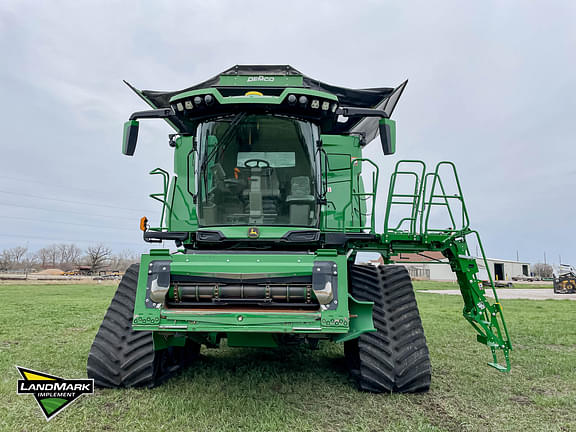 Image of John Deere X9 1100 equipment image 1