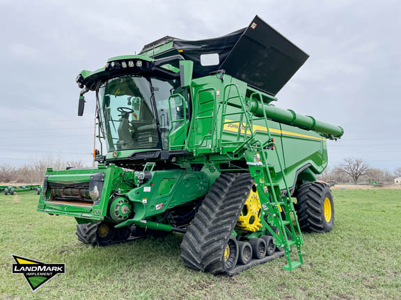 2023 John Deere X9 1100 Equipment Image0