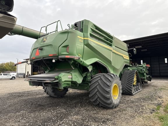 Image of John Deere X9 1100 equipment image 4