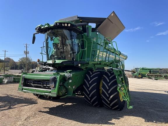 Image of John Deere X9 1100 equipment image 3