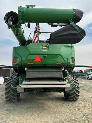 Image of John Deere X9 1100 equipment image 2