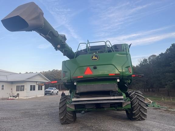 Image of John Deere X9 1100 equipment image 3