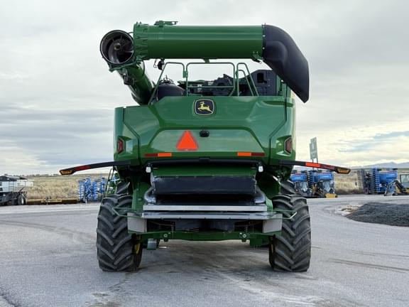 Image of John Deere X9 1100 equipment image 3