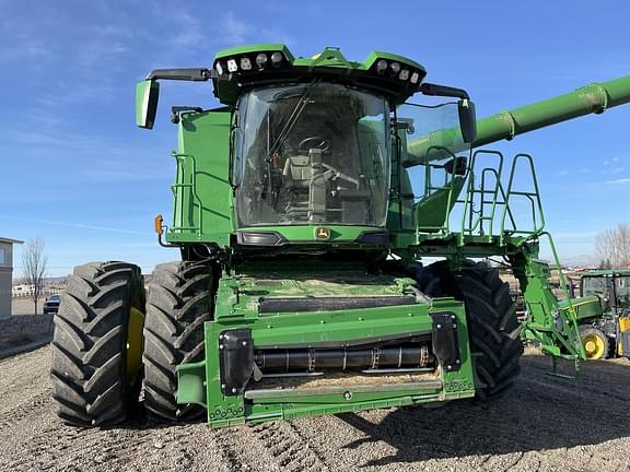Image of John Deere X9 1100 equipment image 1