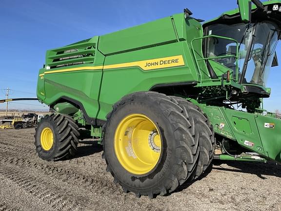 Image of John Deere X9 1100 equipment image 4