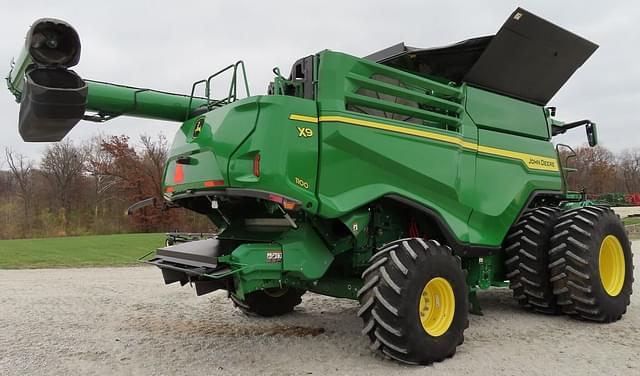 Image of John Deere X9 1100 equipment image 3