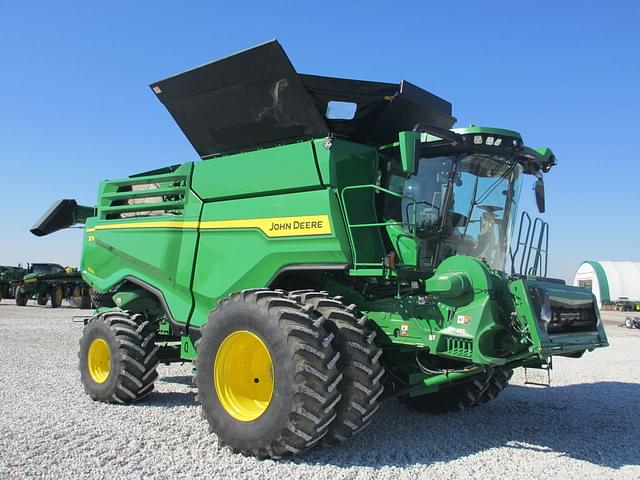 Image of John Deere X9 1100 equipment image 3