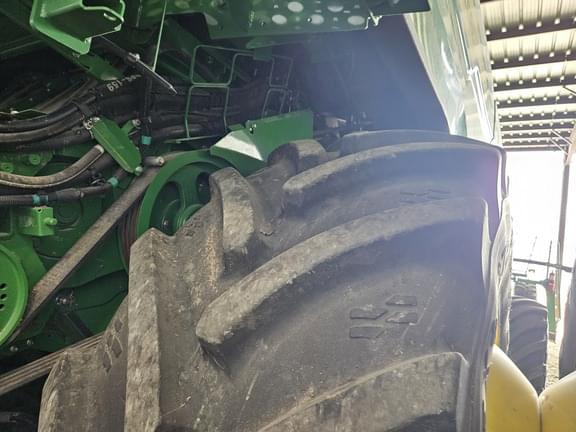 Image of John Deere X9 1100 Image 1