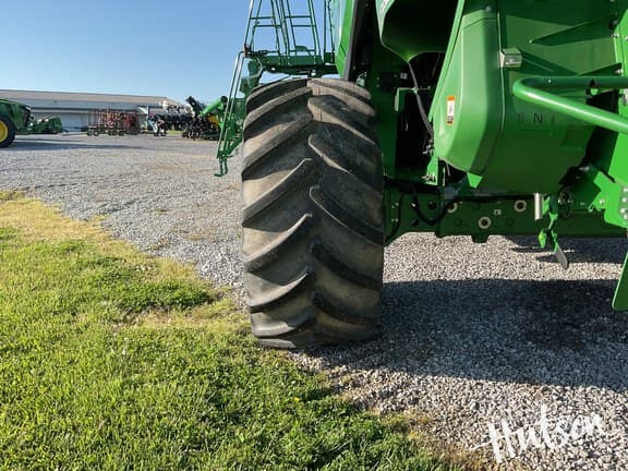 Image of John Deere X9 1100 equipment image 3