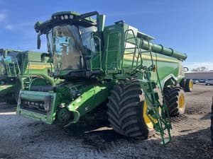 2023 John Deere X9 1100 Image