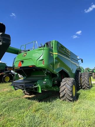 Image of John Deere X9 1100 equipment image 4