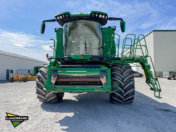Image of John Deere X9 1100 equipment image 1