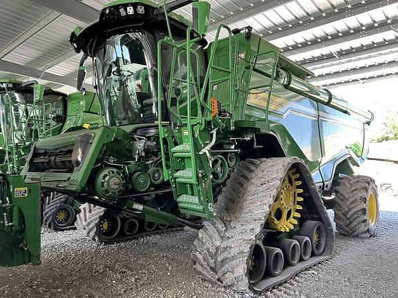 Image of John Deere X9 1100 Primary image