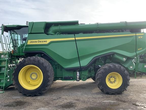 Image of John Deere X9 1100 equipment image 3